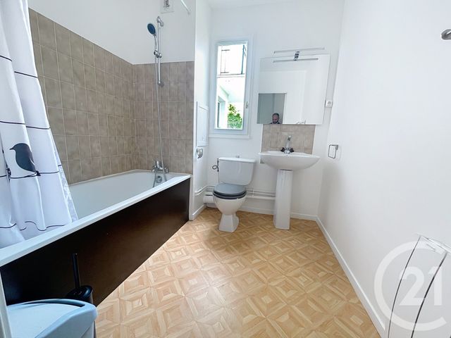 Appartement à vendre - 2 pièces - 57,12 m2 - Le Kremlin Bicetre - 94 - ILE-DE-FRANCE