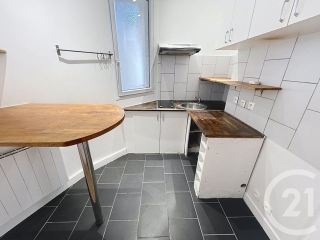 Afficher la photo en grand Appartement F2 à vendre - 2 pièces - 30,47 m2 - Le Kremlin Bicetre - 94 - ILE-DE-FRANCE