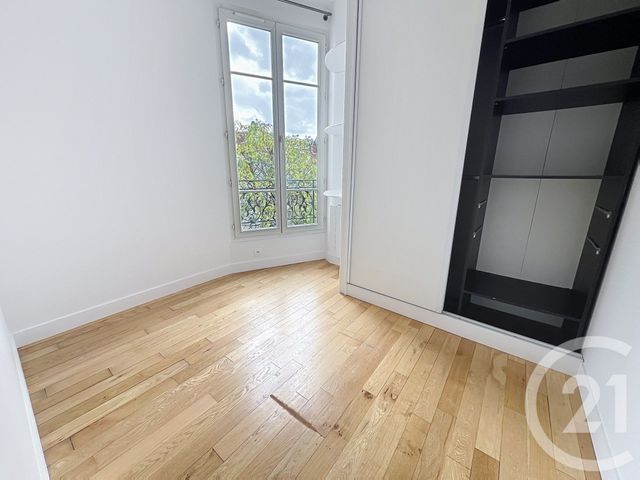 Afficher la photo en grand Appartement F2 à vendre - 2 pièces - 30,47 m2 - Le Kremlin Bicetre - 94 - ILE-DE-FRANCE