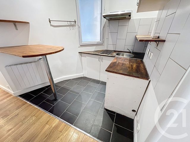 Afficher la photo en grand Appartement F2 à vendre - 2 pièces - 30,47 m2 - Le Kremlin Bicetre - 94 - ILE-DE-FRANCE