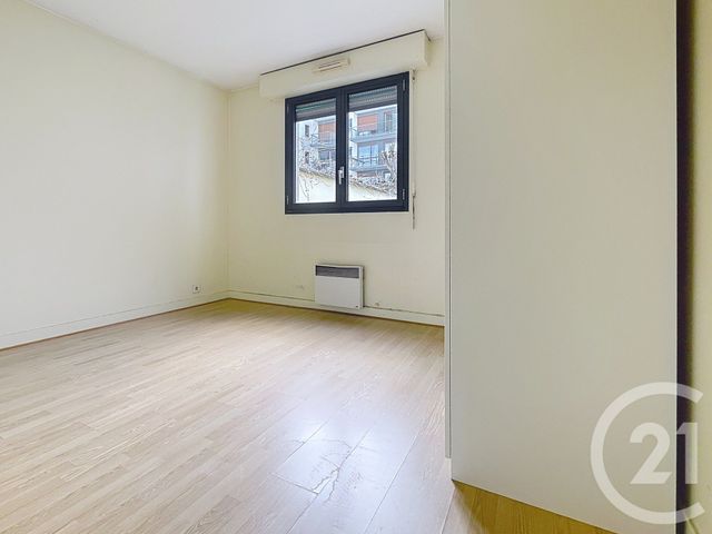 Afficher la photo en grand Appartement F3 à vendre - 3 pièces - 73 m2 - Le Kremlin Bicetre - 94 - ILE-DE-FRANCE