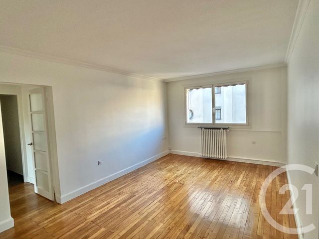 Appartement F3 à louer - 3 pièces - 70,29 m2 - Rueil Malmaison - 92 - ILE-DE-FRANCE