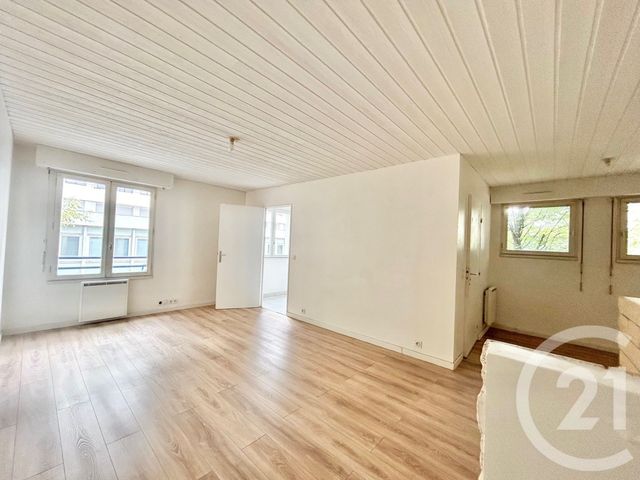 Appartement Studio à louer - 1 pièce - 36,75 m2 - Le Kremlin Bicetre - 94 - ILE-DE-FRANCE