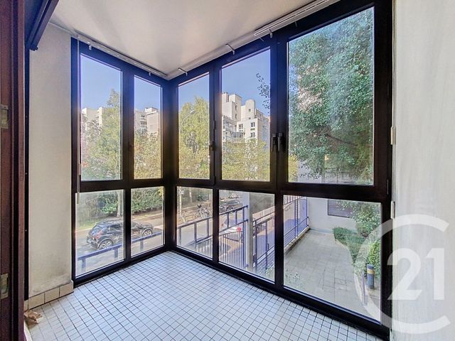 Appartement à vendre - 3 pièces - 66 m2 - Le Kremlin Bicetre - 94 - ILE-DE-FRANCE