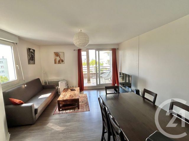 Afficher la photo en grand Appartement F5 à louer - 5 pièces - 99,01 m2 - Paris - 75013 - ILE-DE-FRANCE