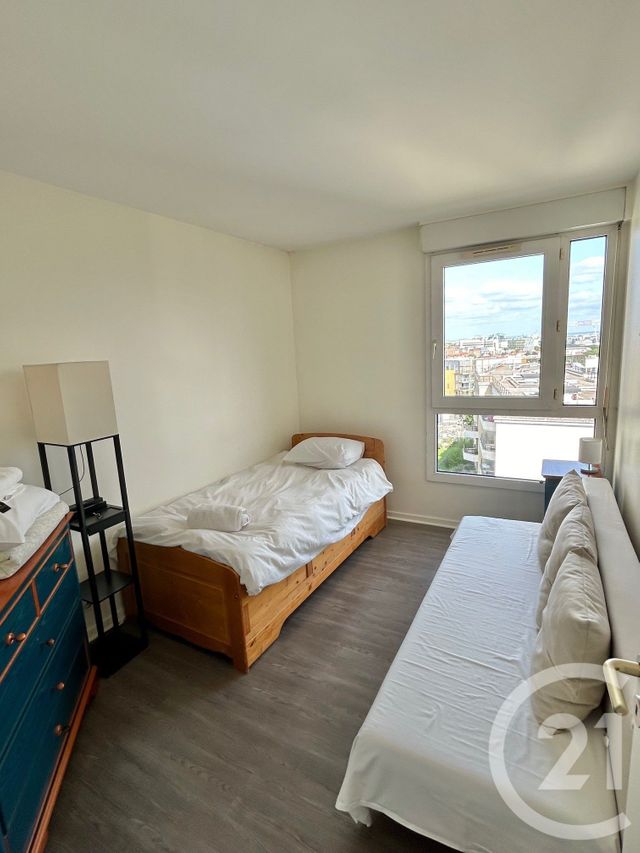 Afficher la photo en grand Appartement F5 à louer - 5 pièces - 99,01 m2 - Paris - 75013 - ILE-DE-FRANCE