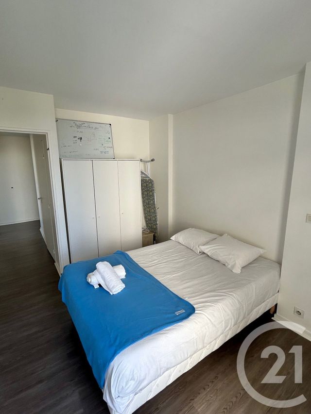 Afficher la photo en grand Appartement F5 à louer - 5 pièces - 99,01 m2 - Paris - 75013 - ILE-DE-FRANCE