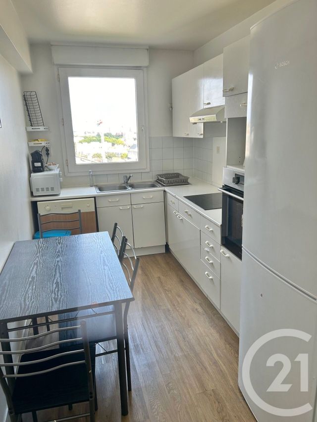 Afficher la photo en grand Appartement F5 à louer - 5 pièces - 99,01 m2 - Paris - 75013 - ILE-DE-FRANCE