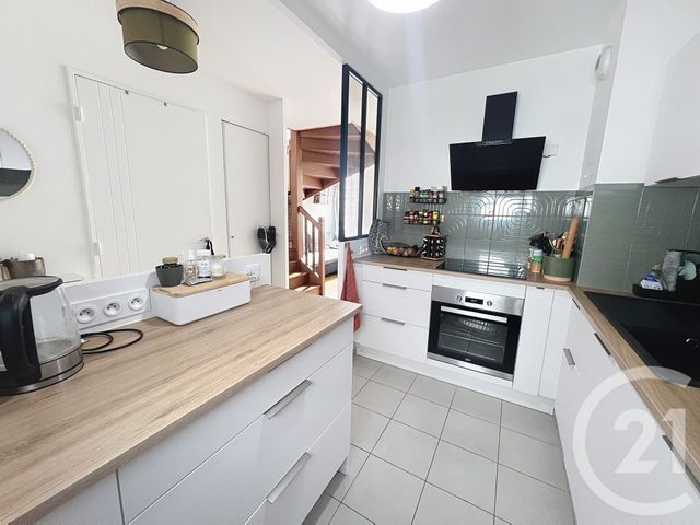 Afficher la photo en grand Appartement F3 à vendre - 3 pièces - 60,77 m2 - Villejuif - 94 - ILE-DE-FRANCE