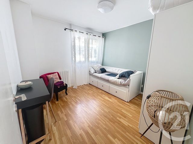 Afficher la photo en grand Appartement F3 à vendre - 3 pièces - 60,77 m2 - Villejuif - 94 - ILE-DE-FRANCE