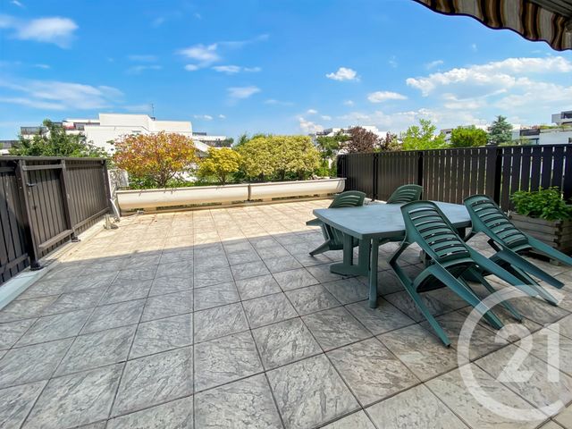 Afficher la photo en grand Appartement T4 à louer - 4 pièces - 84,14 m2 - Champs Sur Marne - 77 - ILE-DE-FRANCE