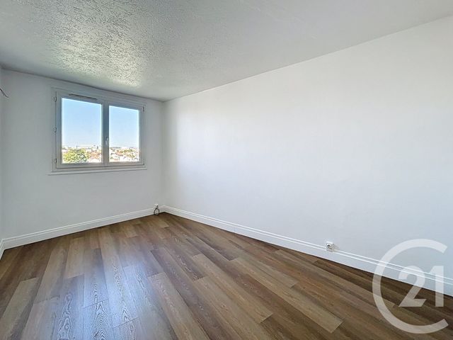 Afficher la photo en grand Appartement F4 à louer - 4 pièces - 74,66 m2 - Arcueil - 94 - ILE-DE-FRANCE