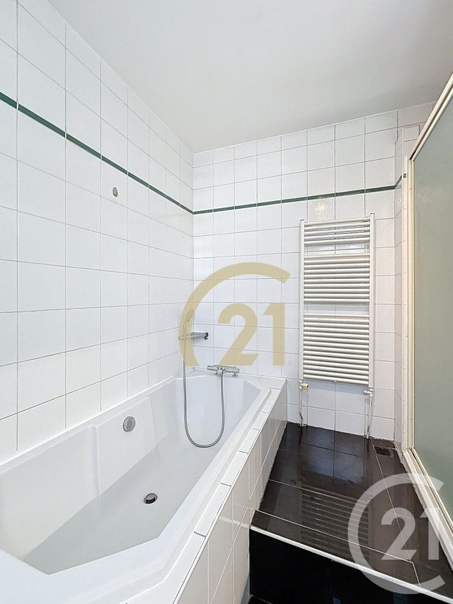 Maison à vendre - 7 pièces - 220 m2 - Le Kremlin Bicetre - 94 - ILE-DE-FRANCE