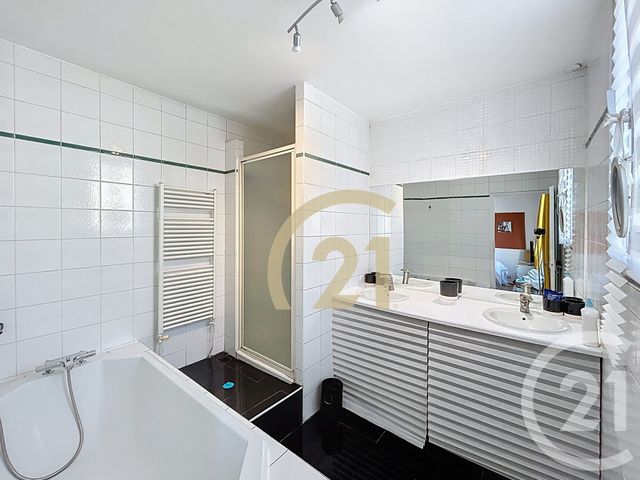 Maison à vendre - 7 pièces - 220 m2 - Le Kremlin Bicetre - 94 - ILE-DE-FRANCE