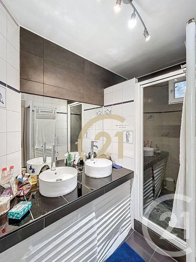 Maison à vendre - 7 pièces - 220 m2 - Le Kremlin Bicetre - 94 - ILE-DE-FRANCE