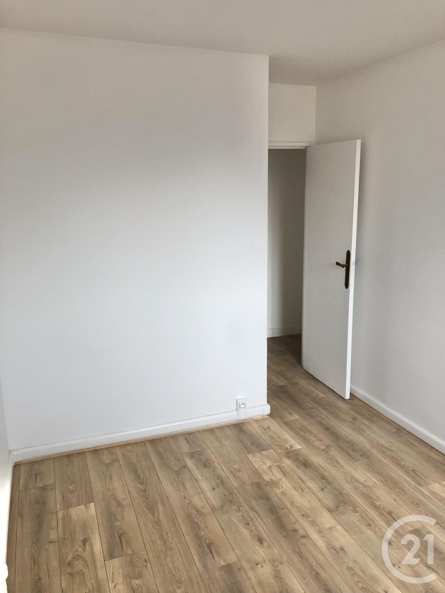 Appartement F2 à louer - 2 pièces - 52,95 m2 - Villejuif - 94 - ILE-DE-FRANCE