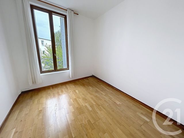 Appartement à louer - 3 pièces - 31,30 m2 - Le Kremlin Bicetre - 94 - ILE-DE-FRANCE