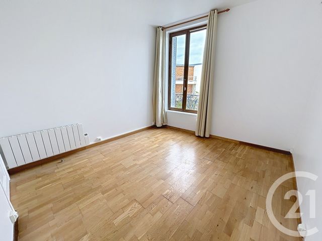 Appartement à louer - 3 pièces - 31,30 m2 - Le Kremlin Bicetre - 94 - ILE-DE-FRANCE