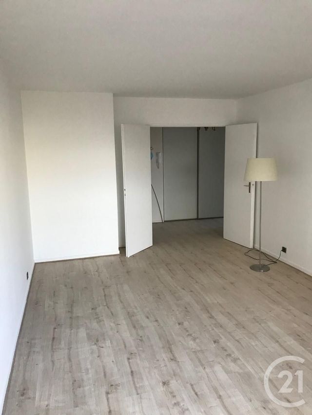 Appartement F3 &agrave; louer - 3 pi&egrave;ces - 65 m2 - Le Kremlin Bicetre - 94 - ILE-DE-FRANCE