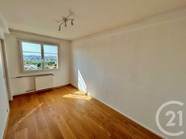Appartement F3 &agrave; louer - 3 pi&egrave;ces - 57,11 m2 - Le Kremlin Bicetre - 94 - ILE-DE-FRANCE