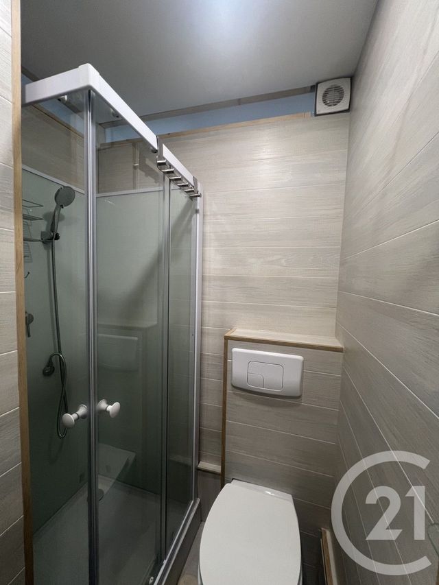 Appartement T2 &agrave; louer - 2 pi&egrave;ces - 27,35 m2 - Cachan - 94 - ILE-DE-FRANCE