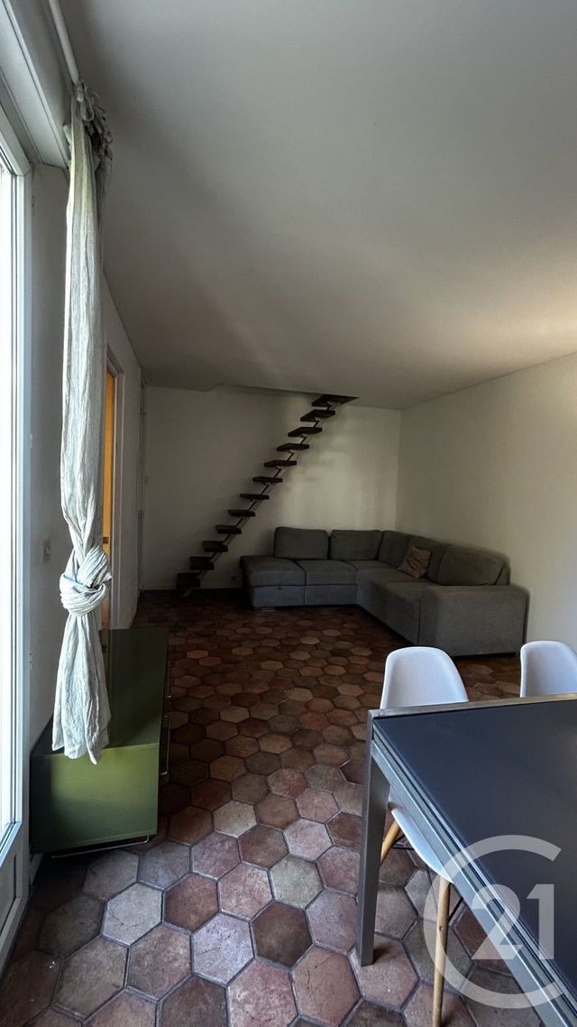 Appartement F4 &agrave; louer - 4 pi&egrave;ces - 66,28 m2 - Ivry Sur Seine - 94 - ILE-DE-FRANCE