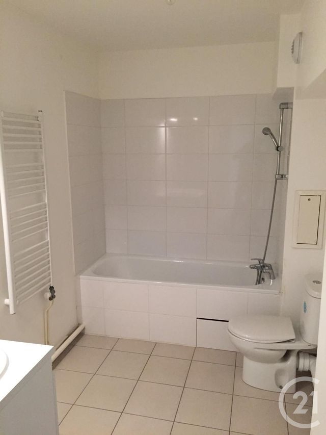 Appartement F2 &agrave; louer - 2 pi&egrave;ces - 45,60 m2 - Le Kremlin Bicetre - 94 - ILE-DE-FRANCE