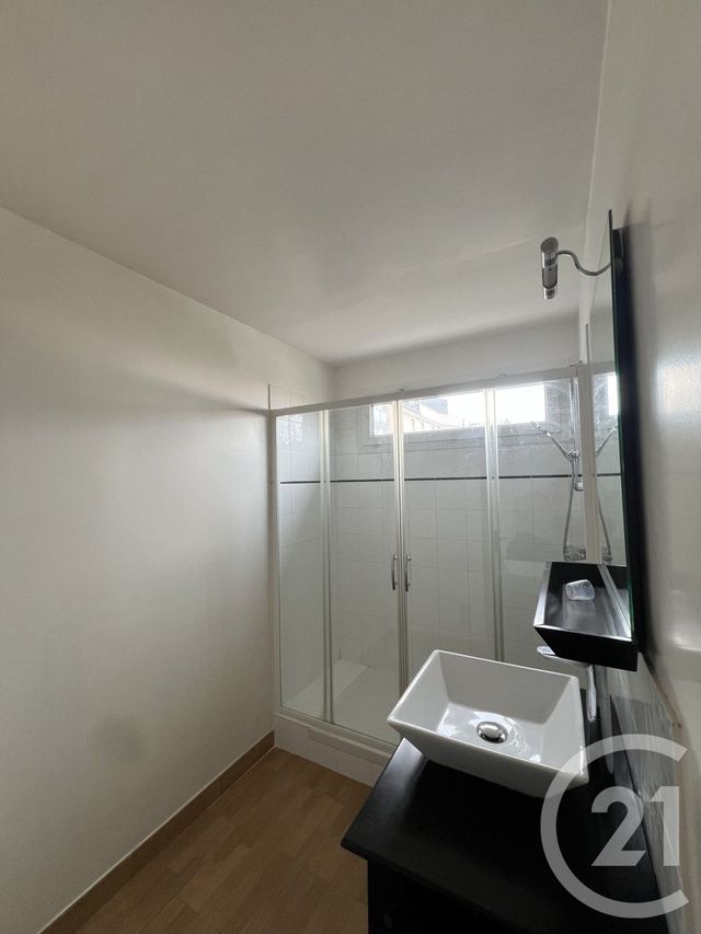 Appartement Studio &agrave; louer - 1 pi&egrave;ce - 32,39 m2 - Le Kremlin Bicetre - 94 - ILE-DE-FRANCE