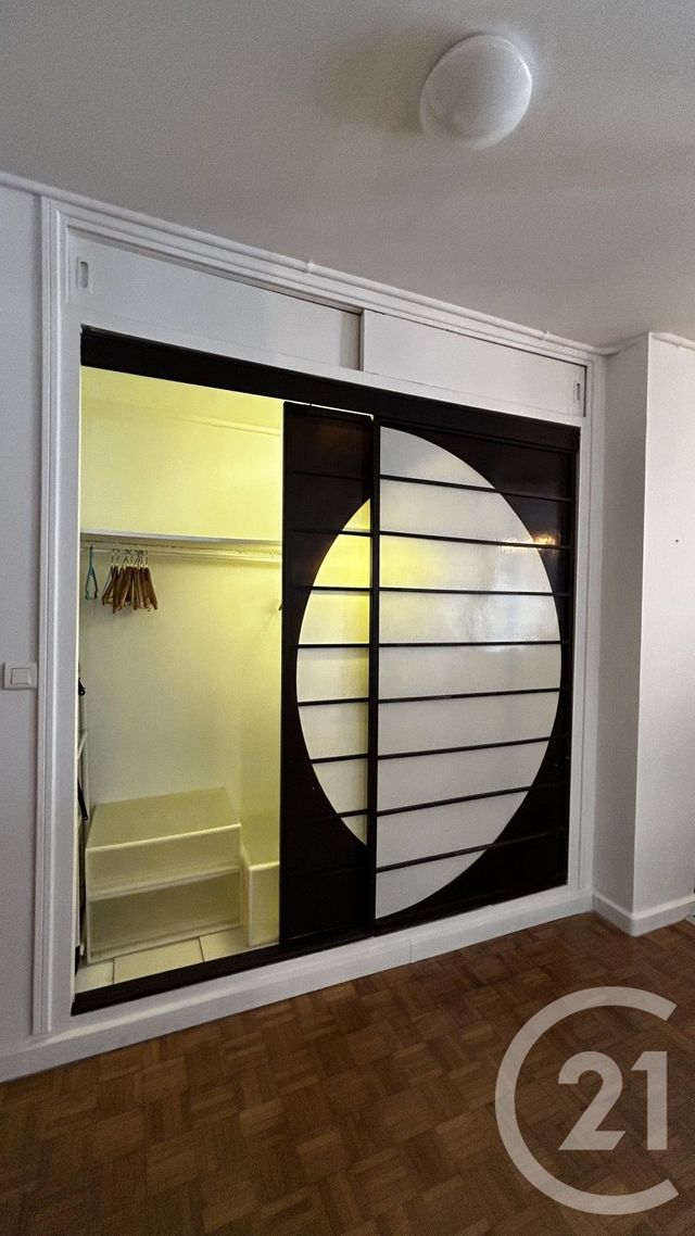 Appartement T2 &agrave; louer - 2 pi&egrave;ces - 45,75 m2 - Paris - 75010 - ILE-DE-FRANCE