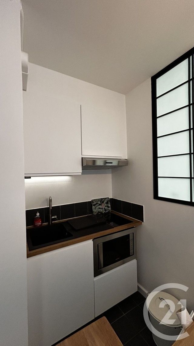 Appartement T2 &agrave; louer - 2 pi&egrave;ces - 45,75 m2 - Paris - 75010 - ILE-DE-FRANCE
