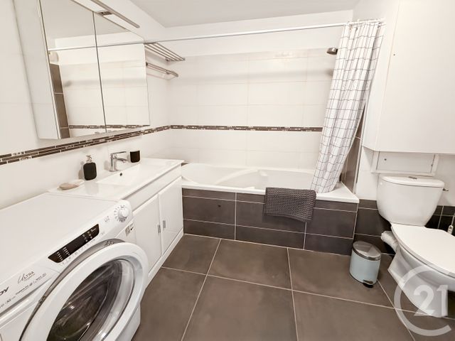 Appartement F3 &agrave; louer - 3 pi&egrave;ces - 61,60 m2 - Villejuif - 94 - ILE-DE-FRANCE