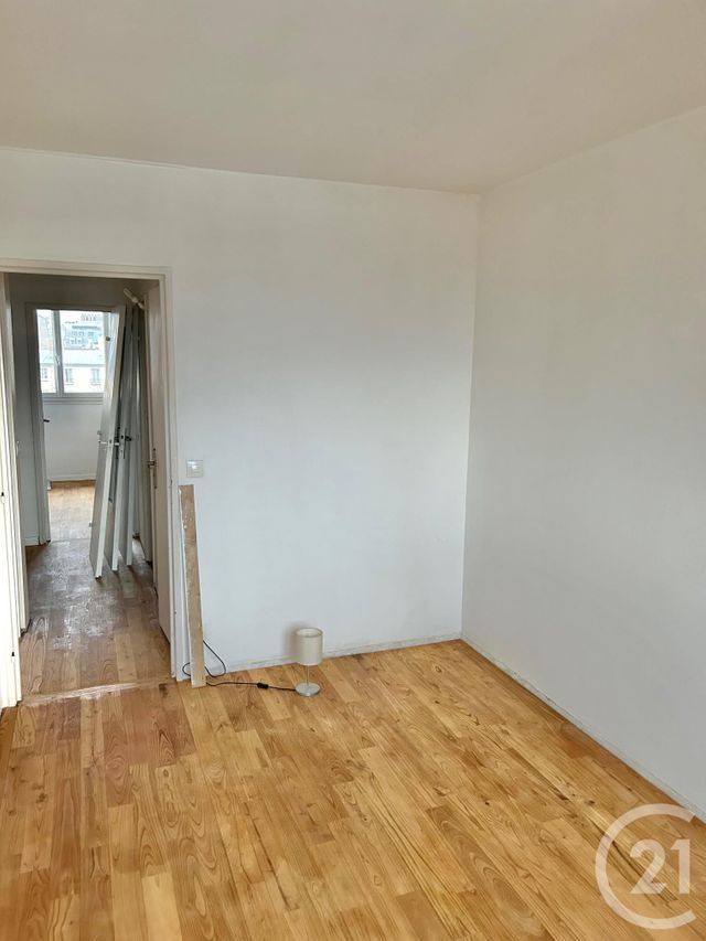 Appartement F4 &agrave; louer - 4 pi&egrave;ces - 60,55 m2 - Le Kremlin Bicetre - 94 - ILE-DE-FRANCE