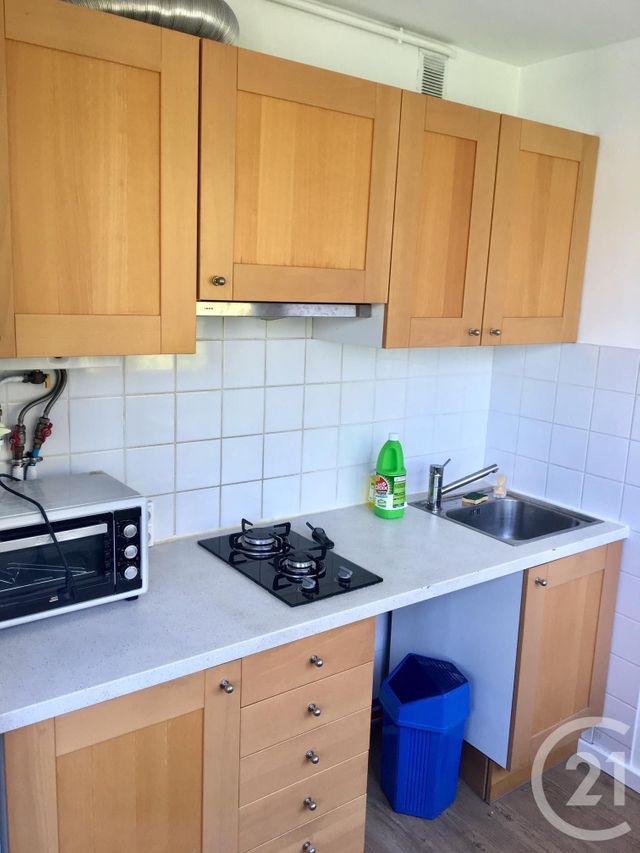 Appartement F1 &agrave; louer - 1 pi&egrave;ce - 20,20 m2 - Le Kremlin Bicetre - 94 - ILE-DE-FRANCE