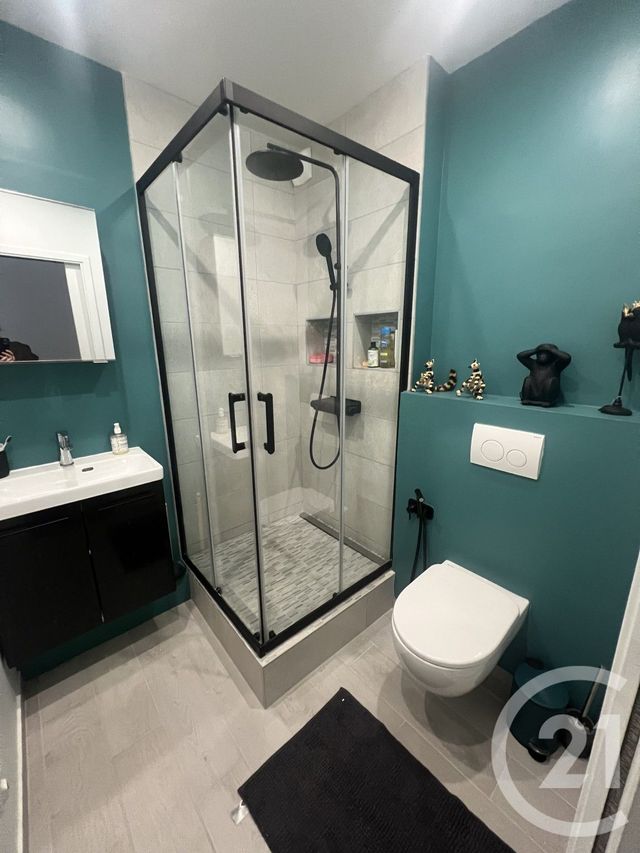 Appartement &agrave; louer - 3 pi&egrave;ces - 87,65 m2 - Paris - 75011 - ILE-DE-FRANCE