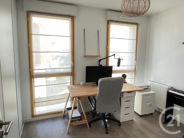 Appartement F3 &agrave; louer - 3 pi&egrave;ces - 67,40 m2 - Le Kremlin Bicetre - 94 - ILE-DE-FRANCE