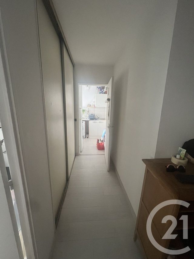 Appartement F1 &agrave; louer - 1 pi&egrave;ce - 32,17 m2 - Le Kremlin Bicetre - 94 - ILE-DE-FRANCE