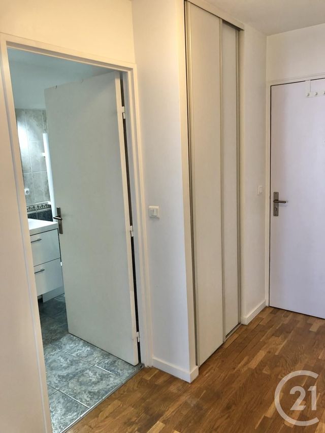 Appartement F2 &agrave; louer - 2 pi&egrave;ces - 42 m2 - Le Kremlin Bicetre - 94 - ILE-DE-FRANCE