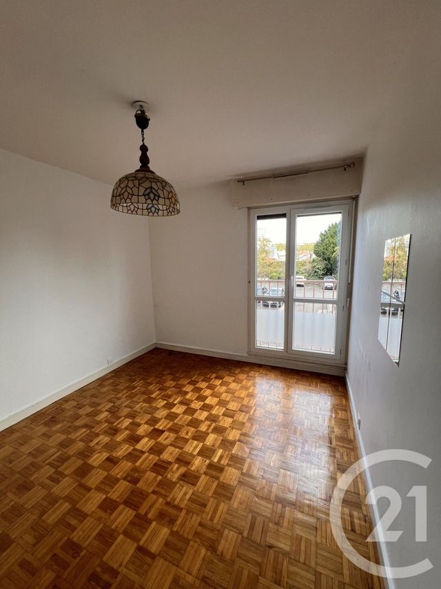 Appartement F2 &agrave; louer - 2 pi&egrave;ces - 44,14 m2 - Ivry Sur Seine - 94 - ILE-DE-FRANCE