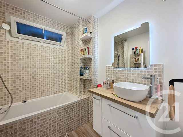 Appartement F5 à vendre - 5 pièces - 91,64 m2 - Villejuif - 94 - ILE-DE-FRANCE