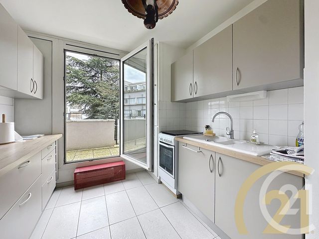 Afficher la photo en grand Appartement F4 à vendre - 4 pièces - 78,71 m2 - Villejuif - 94 - ILE-DE-FRANCE