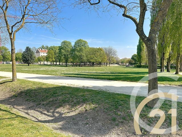 Afficher la photo en grand Appartement F4 à vendre - 4 pièces - 78,71 m2 - Villejuif - 94 - ILE-DE-FRANCE