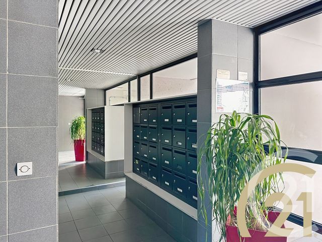 Afficher la photo en grand Appartement F4 à vendre - 4 pièces - 78,71 m2 - Villejuif - 94 - ILE-DE-FRANCE