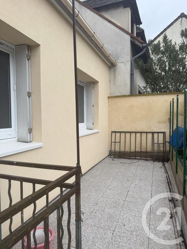 Afficher la photo en grand Maison à louer - 4 pièces - 85,76 m2 - Vitry Sur Seine - 94 - ILE-DE-FRANCE