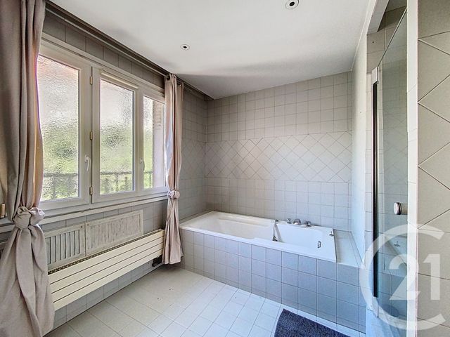 Maison à vendre - 8 pièces - 154,78 m2 - Vitry Sur Seine - 94 - ILE-DE-FRANCE