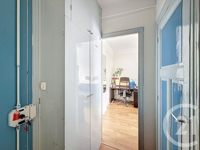 Appartement T2 à vendre - 2 pièces - 30,02 m2 - Villejuif - 94 - ILE-DE-FRANCE