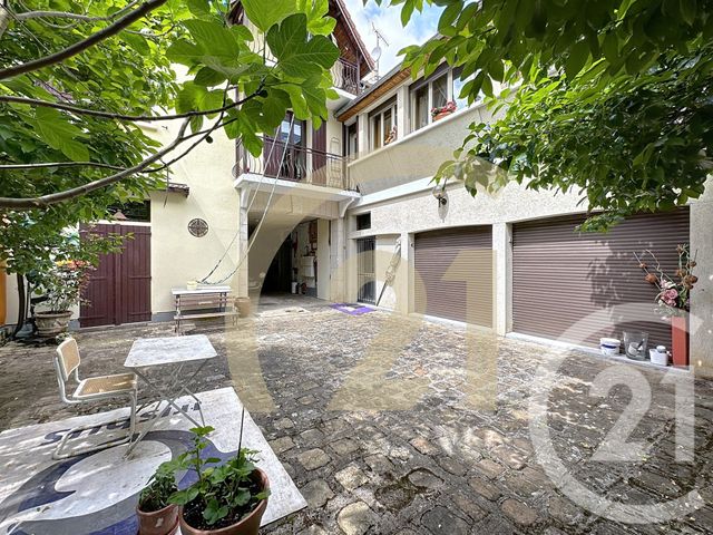 Maison à vendre - 14 pièces - 274,17 m2 - Villejuif - 94 - ILE-DE-FRANCE