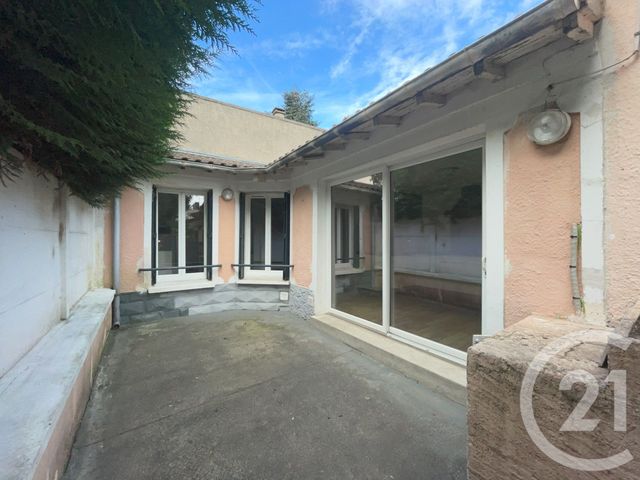 Maison à louer - 3 pièces - 64,84 m2 - Villejuif - 94 - ILE-DE-FRANCE