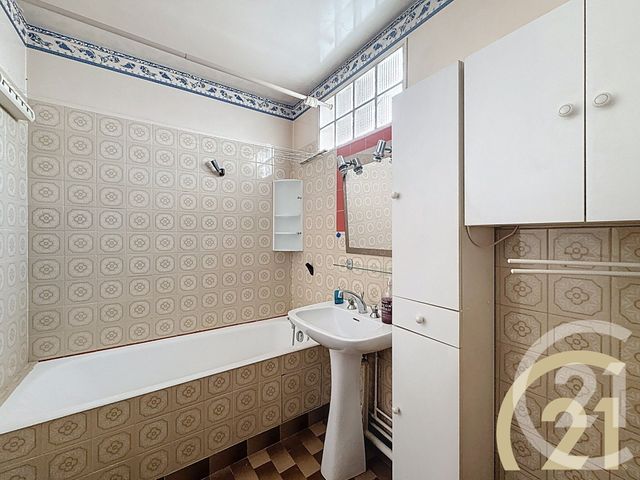 Appartement T3 à vendre - 3 pièces - 72,04 m2 - Villejuif - 94 - ILE-DE-FRANCE