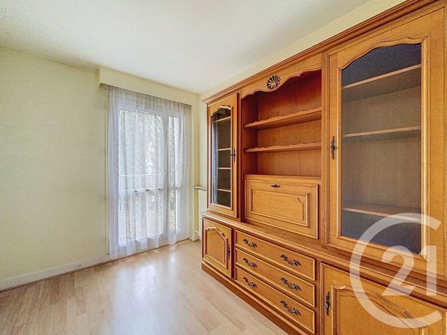 Appartement F5 à vendre - 5 pièces - 90,61 m2 - Villejuif - 94 - ILE-DE-FRANCE