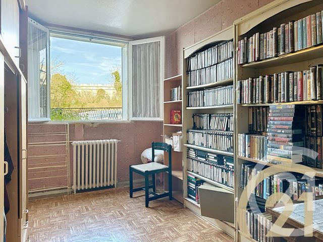 Appartement F5 à vendre - 5 pièces - 79 m2 - Villejuif - 94 - ILE-DE-FRANCE